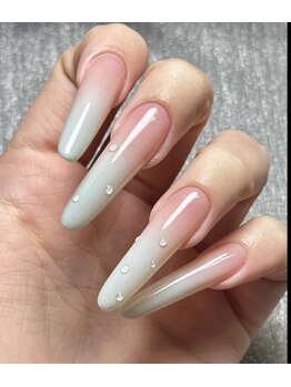 クイーンネイル 新宿(Queen nail)/長さ出し　デザイン