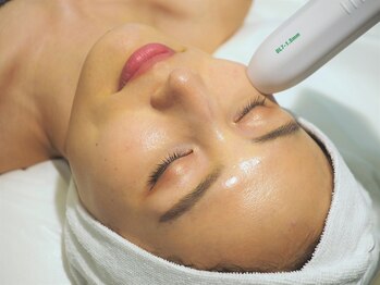 ベル 堀江(Belle)/4D Hi-UP小顔フェイシャル｜MENU