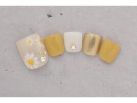 6000円　フットネイル