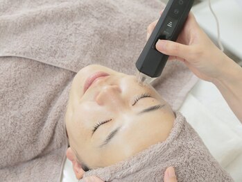 黒ずみ毛穴ケア専門店　melab　【ミラボ】〈毛穴エクストラクション/毛穴ケア〉/プラズマ照射