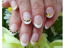 プルミエ ネイル(Premier Nail)/ストーンアート☆白フレンチ
