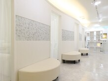 ネイルスタジオ ケイヴォーテ(NAIL STUDIO Kay Veaute)の雰囲気（店内は白を基調とした清潔感のある個室になっております。）