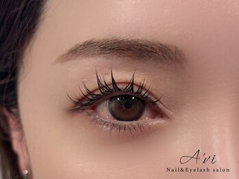 ネイルアンドアイラッシュ アヴィ(Nail and Eyelash A'vi)/束感LEDエクステ
