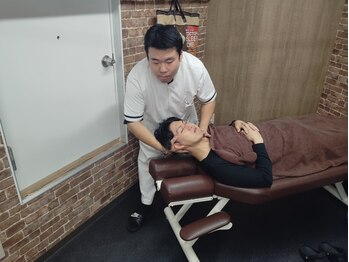 成増整骨院/寝違い