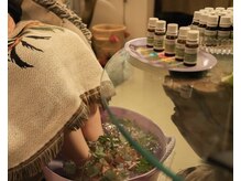 カレイド マニョ(kaleido manyo)の雰囲気（足元から緩め、今日の香りを選びます）