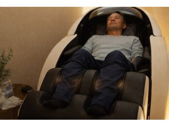 雲のうえ 関内店の写真/【日々の勤務で慢性疲労が溜まっているサラリーマン必見！】肩こり・腰痛・眼精疲労の疲れをリフレッシュ！