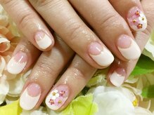 ネイルサロン 爪吉/ワンポイントのお花が可愛い♪