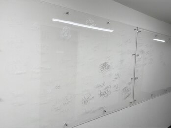 アンリミット 新宿三丁目店(Une limit)/【著名人多数ご来店♪】