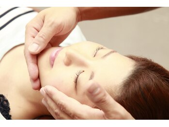 らくらく整体院 東川口 2号店/【小顔矯正30分】