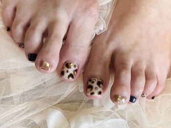 エクリュ(ecru)/シンプルフットアート