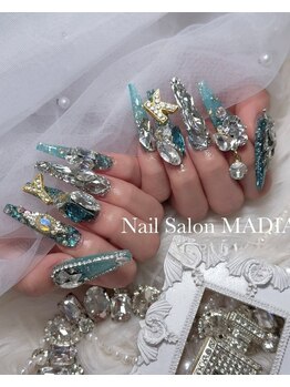 マディア 錦糸町店(MADIA)の写真/MADIAではジェルオフ無料♪どんなに派手なパーツがついていても追加料金なし♪