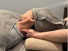 《整体》都内で実績のあるスタッフの深く効かせる深効圧整体