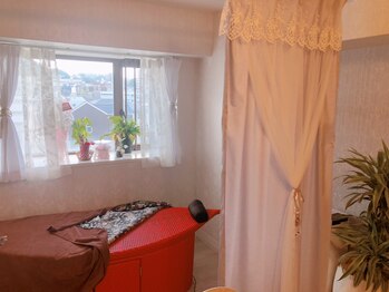 ビオナス(BIONAZ)/よもぎ蒸しより快適に滝汗体験☆