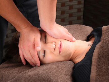 小顔ラボ 心斎橋店(小顔LABO)/★小顔矯正/頬骨の広がり★