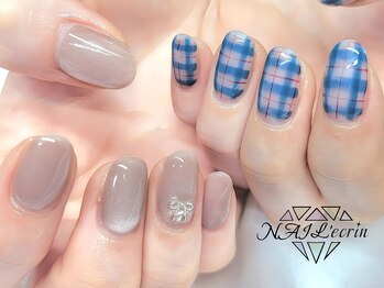 ネイル エクラン 町田店(NAIL’ecrin)/チェック/大人ネイル/ブルー