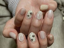 カーティシーネイルズ(curtisii NAILS)/ホワイトミラー
