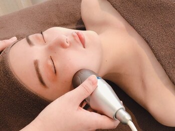 リッチ(Riche)の写真/話題の《超音波》で小顔になりたい方必見！速攻で理想のお顔立ちへ◎感動の効果を実感★若々しい見た目に*