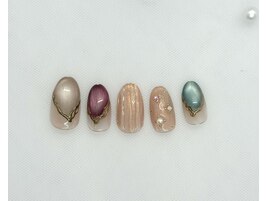 宝石マグネットネイル
