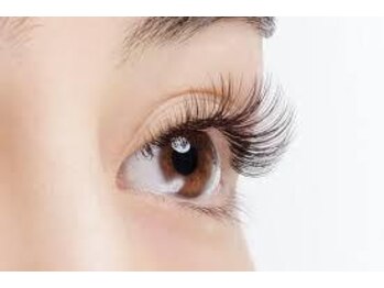 ウラン ウララ Uran Urara まつげエクステ専門店/フラットラッシュorセーブル