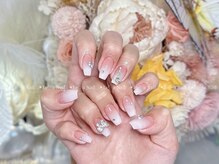 レアネイル 渋谷店(Le’a nail)/白グラデーション☆