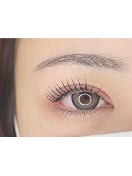 ナチュラル上品な目元にしたい