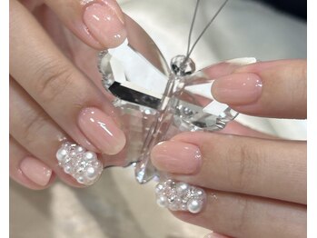 ララアンジュ(LaLa-Ange)/パール埋めつくしネイル