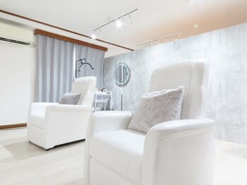 ハロブロウ 横浜店(halo brow)の写真/黄金比を用いて貴方に似合う【美眉】をご提供☆《丁寧×高技術》で眉毛のお悩みも解消いたします!