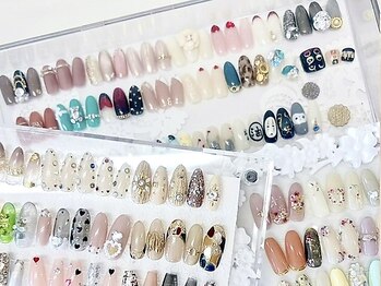 ココズネイル(COCO'SNAIL)の写真/【西条】予算内で叶う最旬デザイン◆パラジェル×大人可愛い定額アート◎豊富なサンプルで選ぶ楽しさを。