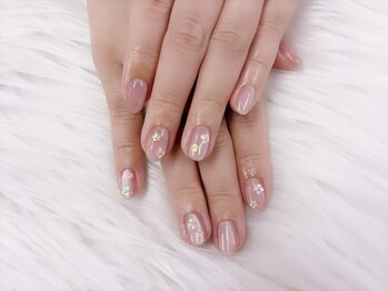 ネイルサロン ミツ(Nailsalon 32)の写真/短めでも上品！生活しやすいのに手が綺麗に見える◎清潔感あふれる指先へ♪