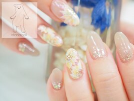 ヌードベージュひまわりネイル