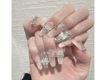 ヴィーナスネイル(Venus Nail)/長さ出し120分無制限つけ放題