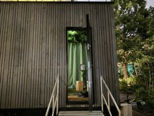 大手町駅から徒歩1分。オフィスの真下でドライヘッドスパ体験