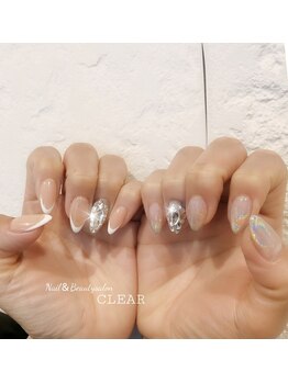 ネイルアンドビューティーサロン クリア(CLEAR)/細フレンチ埋め尽くしネイル
