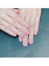 リマ(Lima)/秋のグラデーションネイル