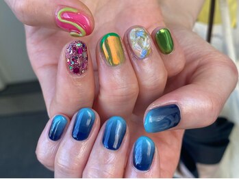 カーティシーネイルズ(curtisii NAILS)/アシンメトリーポップ
