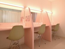 ミラ 横浜店(mila.)の雰囲気（パウダールーム＆ヘアアイロン完備◎[マツパ/マツエク/横浜]）