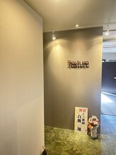 ポスチャー(Posture)/店内入口