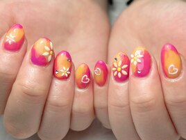 カラフルフラワーネイル