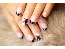 ネイル シャンブル(nail CHAMBRE)/黒フレンチネイル￥5680