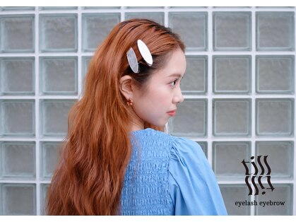 アイラッシュ ティル(eyelash till)の写真