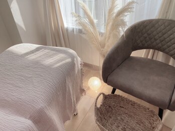 アイラッシュサロン ミミ 目黒店(Eyelash salon Mimi)の写真/忙しいママ応援♪朝のお化粧時間を短縮！ケラチンパーマ¥5900/高持続★束感Wフラットラッシュ100本¥7000