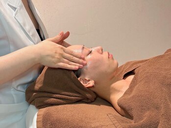 ヴェリス 福岡店(Velisse)の写真/【韓国で予約が半年待ち!!】大人気の韓国美容“トロイアルケ”が日本で受けられる♪ハーブピーリングも◎