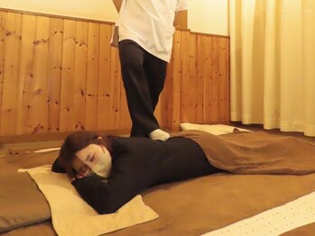 足圧整体フットセラピー健の写真/最近すっきりしない…知らぬ間に蓄積された身体の疲れを解消しませんか？駅近なのでお仕事帰りにも◎