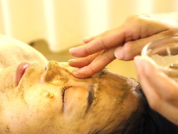 ラグゼ(LUXE)/ハーブピーリング初回半額!!