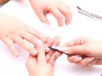 トゥインクル(twinkle)の写真/ウォーターケアで美爪に育てる◎負担を最小限に抑える丁寧なケアと可愛いネイルで美しい指先に♪