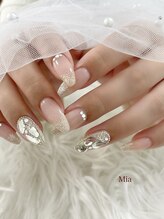 ミア(Mia)/ビジューネイル