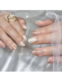 ラテニュアンスネイル