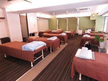 協和マッサージ 学芸大学店/広々とした店内♪