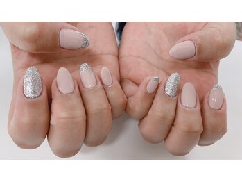 ネイルルーム シャイニー ひたち野うしく店(Shiny)/