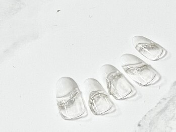 ラグウナ(Laguna)/変形フレンチとミラーライン